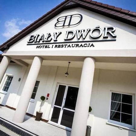 Bed and Breakfast Bialy Dwor à Rychwal Extérieur photo